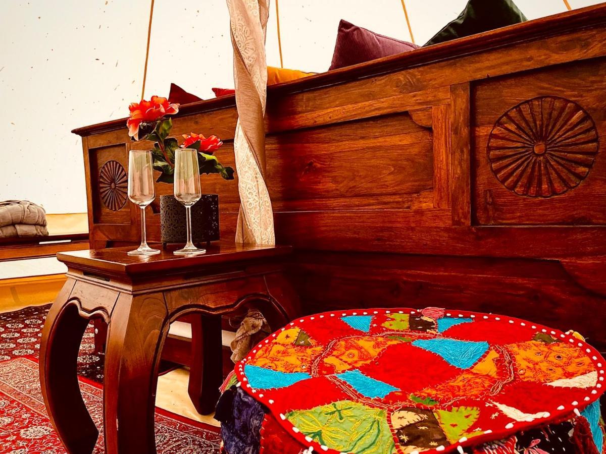 Tent Delhi A B&B In A Luxury Glamping Style มารีเฟรียด ภายนอก รูปภาพ
