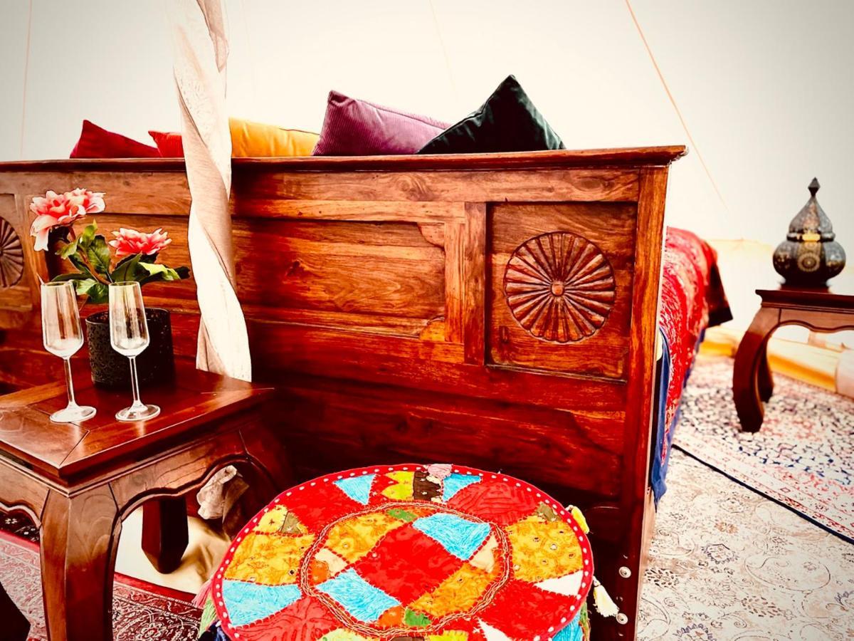 Tent Delhi A B&B In A Luxury Glamping Style มารีเฟรียด ภายนอก รูปภาพ